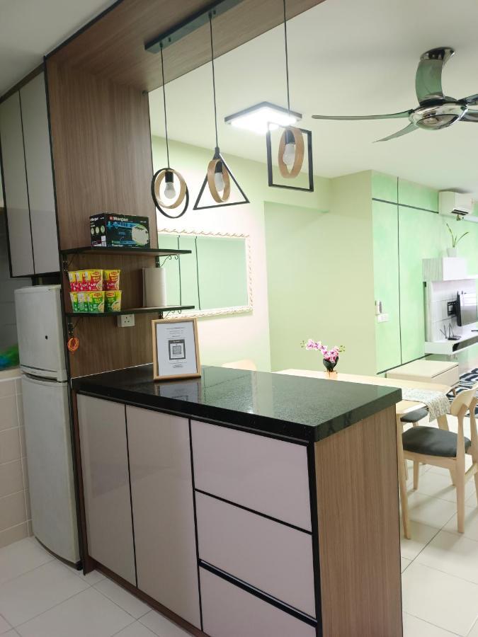 Nena Homestay Setia Alam, Air Conditioned, High Speed Internet Shah Alam Esterno foto