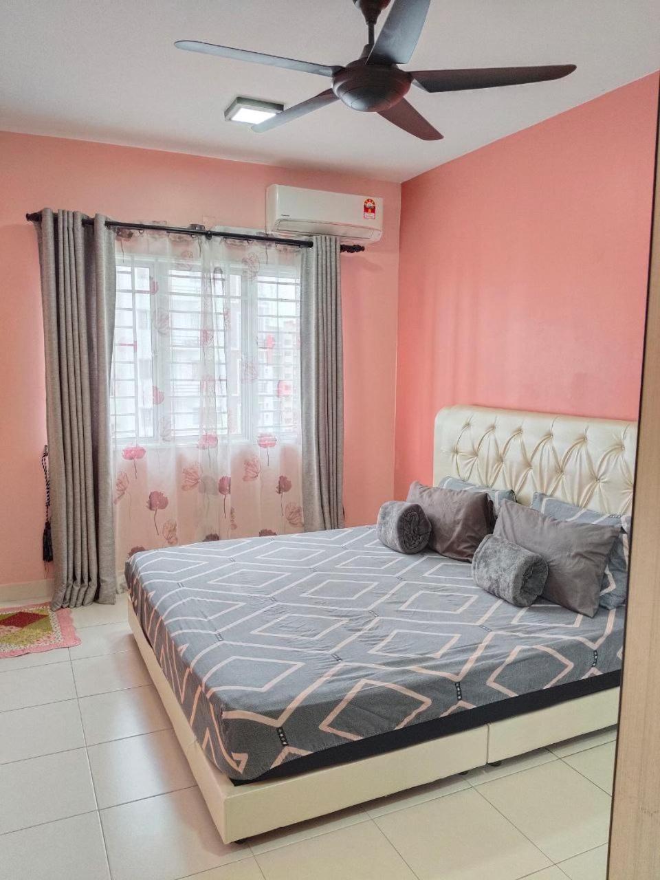 Nena Homestay Setia Alam, Air Conditioned, High Speed Internet Shah Alam Esterno foto