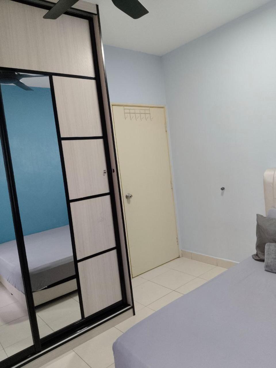 Nena Homestay Setia Alam, Air Conditioned, High Speed Internet Shah Alam Esterno foto