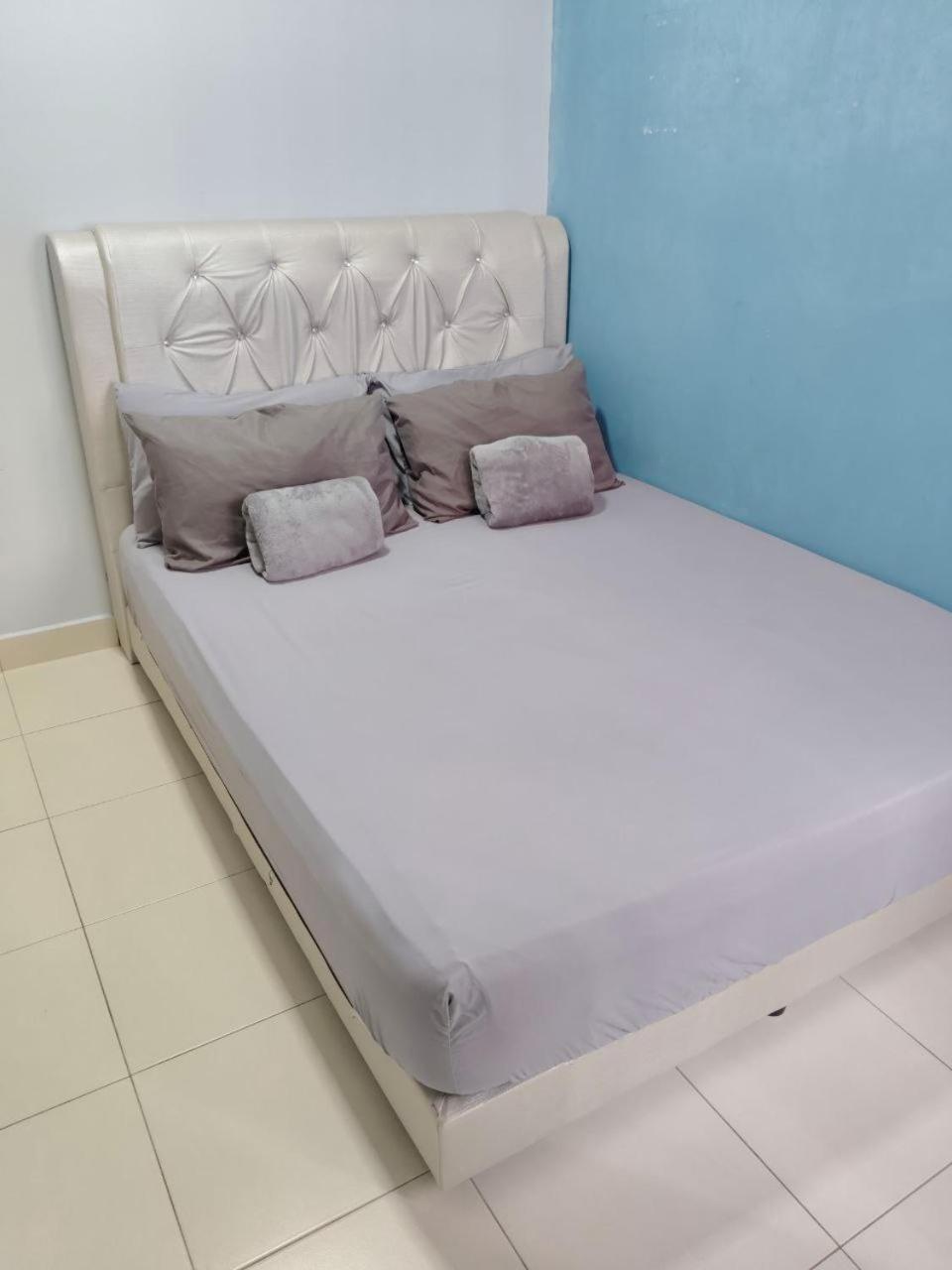 Nena Homestay Setia Alam, Air Conditioned, High Speed Internet Shah Alam Esterno foto
